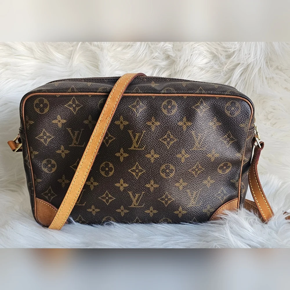 ❌SOLD❌ 🔥 LV Trocadero 30 🔥 - Picture 3 of 16